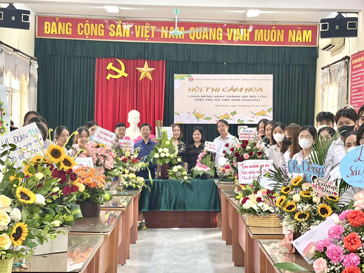 HỘI THI CẮM  HOA CHÀO MỪNG KỈ NIỆM 93 NĂM NGÀY THÀNH LẬP HỘI LIÊN HIỆP PHỤ NỮ VIỆT NAM (20/10/1930- 20/10/2023)